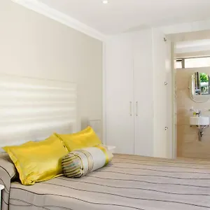 Echo Friendly Sunny Contemporary Garden Flat , Kapstadt Südafrika