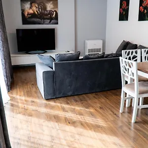 Signature 5 , Tirana Albanien
