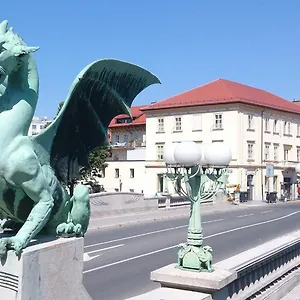 Royal Vega , Laibach Slowenien