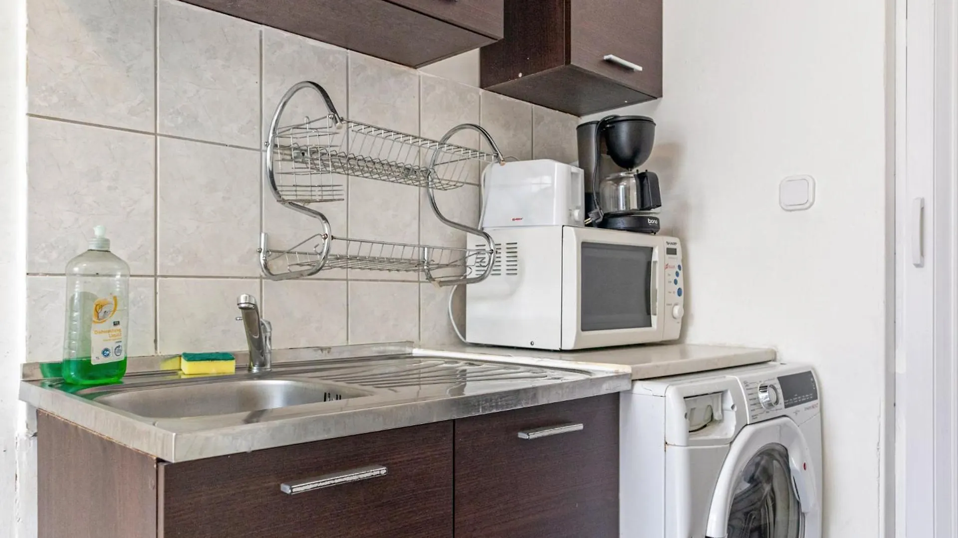Budget Apartments Well Connected To The Whole City Wien