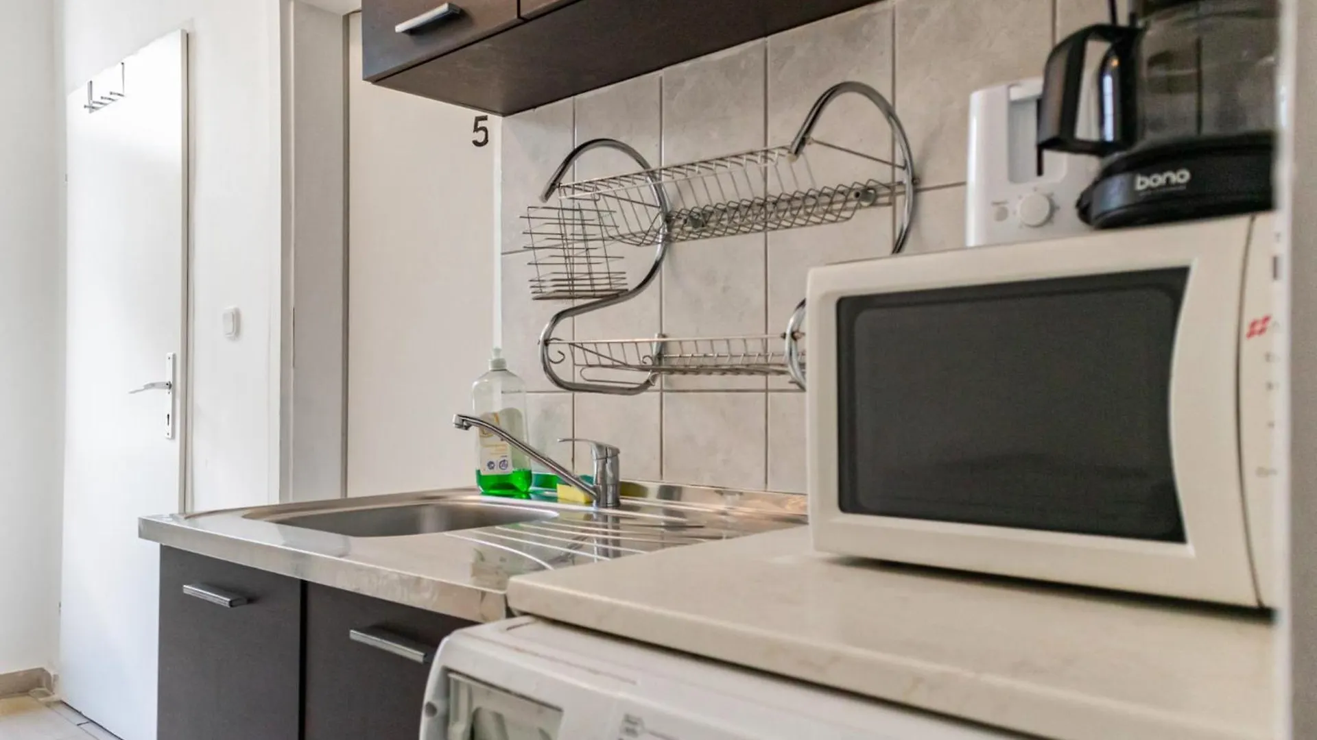 Budget Apartments Well Connected To The Whole City Wien