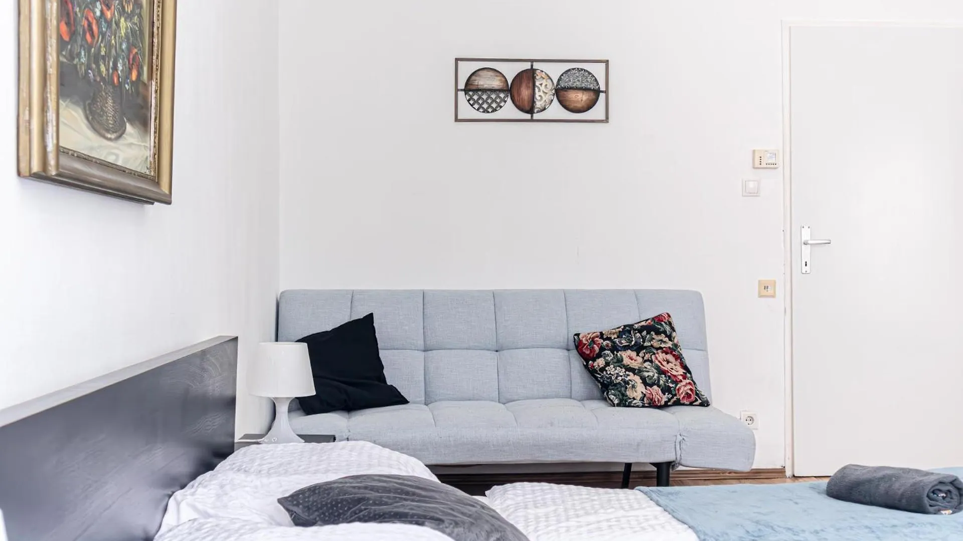 Budget Apartments Well Connected To The Whole City Wien